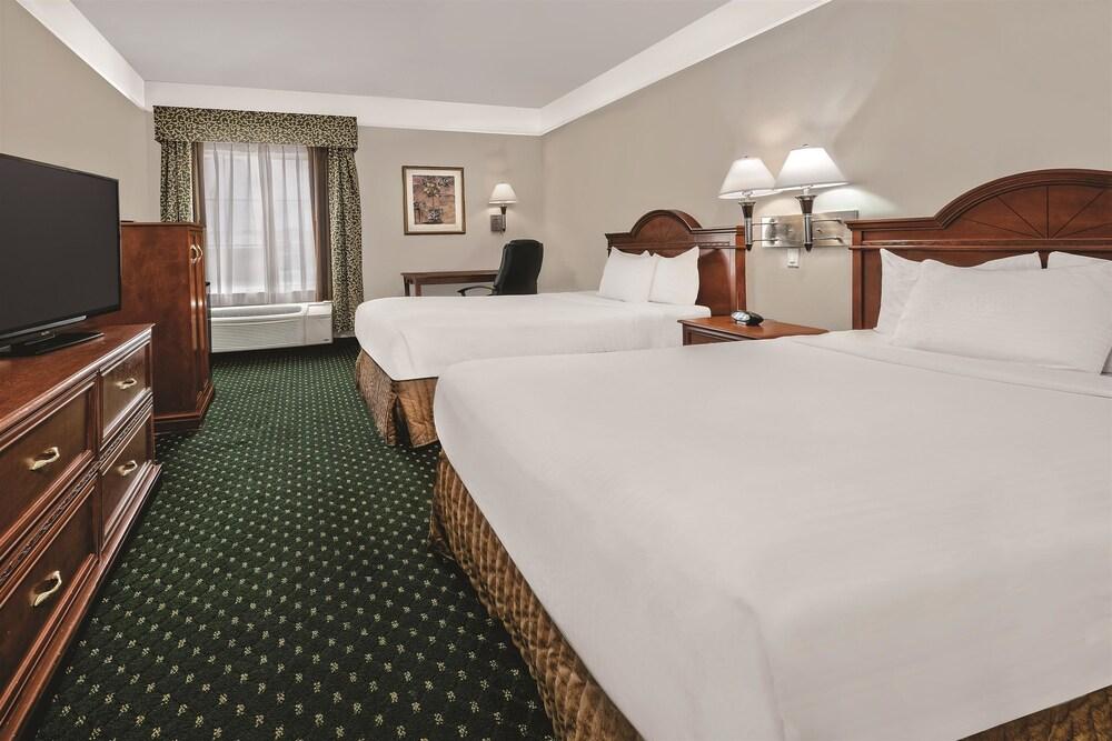 La Quinta By Wyndham Стивенвилл Экстерьер фото
